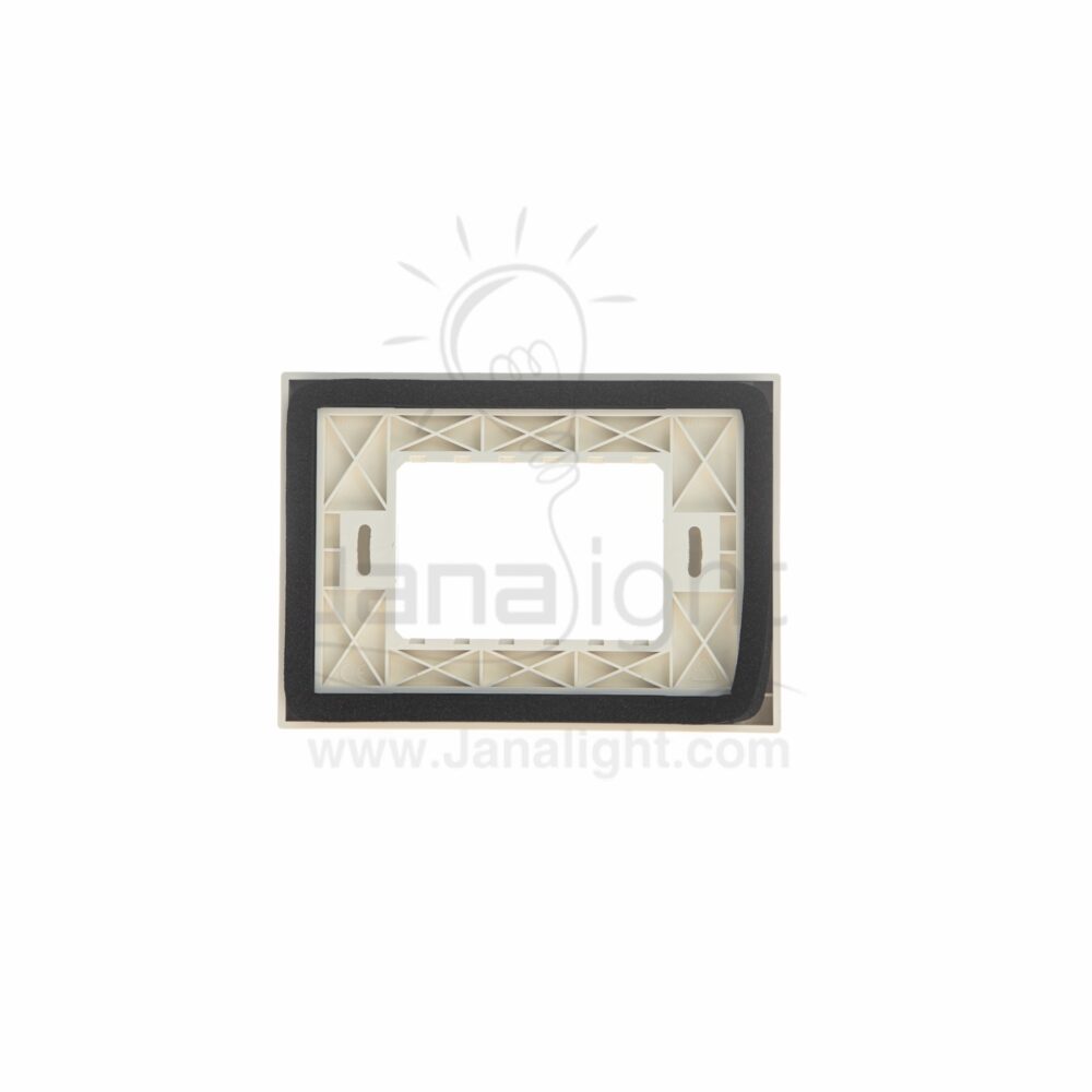⁦وش وتر بروف شنايدر IP55 بالشاسيه 3 فتحة بيج MGU11-103-25⁩ - الصورة ⁦2⁩